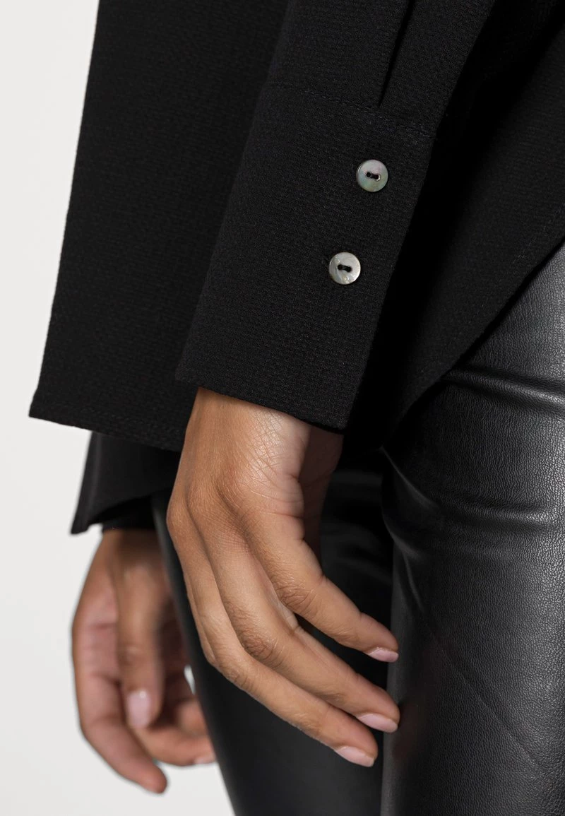 Opus FARTI Blouse Black Femme 7 Opus FARTI Blouse Black Femme – Image 5