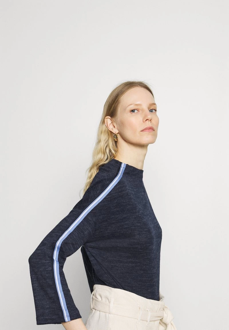 Opus SILWA RACE Pullover Forever Blue Femme 6 Opus SILWA RACE Pullover Forever Blue Femme – Image 4