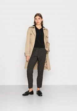 Opus SAWELINA T Shirt Basique Black Femme 8 Opus SAWELINA T Shirt Basique Black Femme -Opus Soldes Magasin 0cd844ec90eb466eb995f0501df07b9a