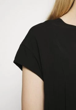 Opus SKITA T Shirt Basique Black Femme 13 Opus SKITA T Shirt Basique Black Femme -Opus Soldes Magasin 179e202c5be74df3bd7bc062932de036