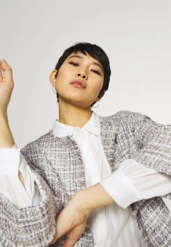 Opus HAPAN Veste Légère Blue Mood Femme -Opus Soldes Magasin 17dba369fc6c40faab3b3300b643a476