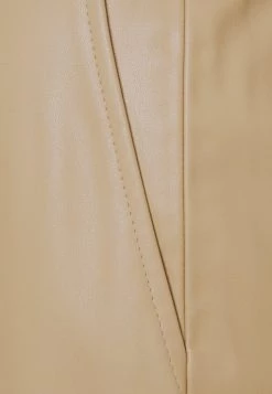 Opus MENITA Pantalon Classique Macadamia Femme -Opus Soldes Magasin 1a9b69d97b7445b481e199baefe86ab9