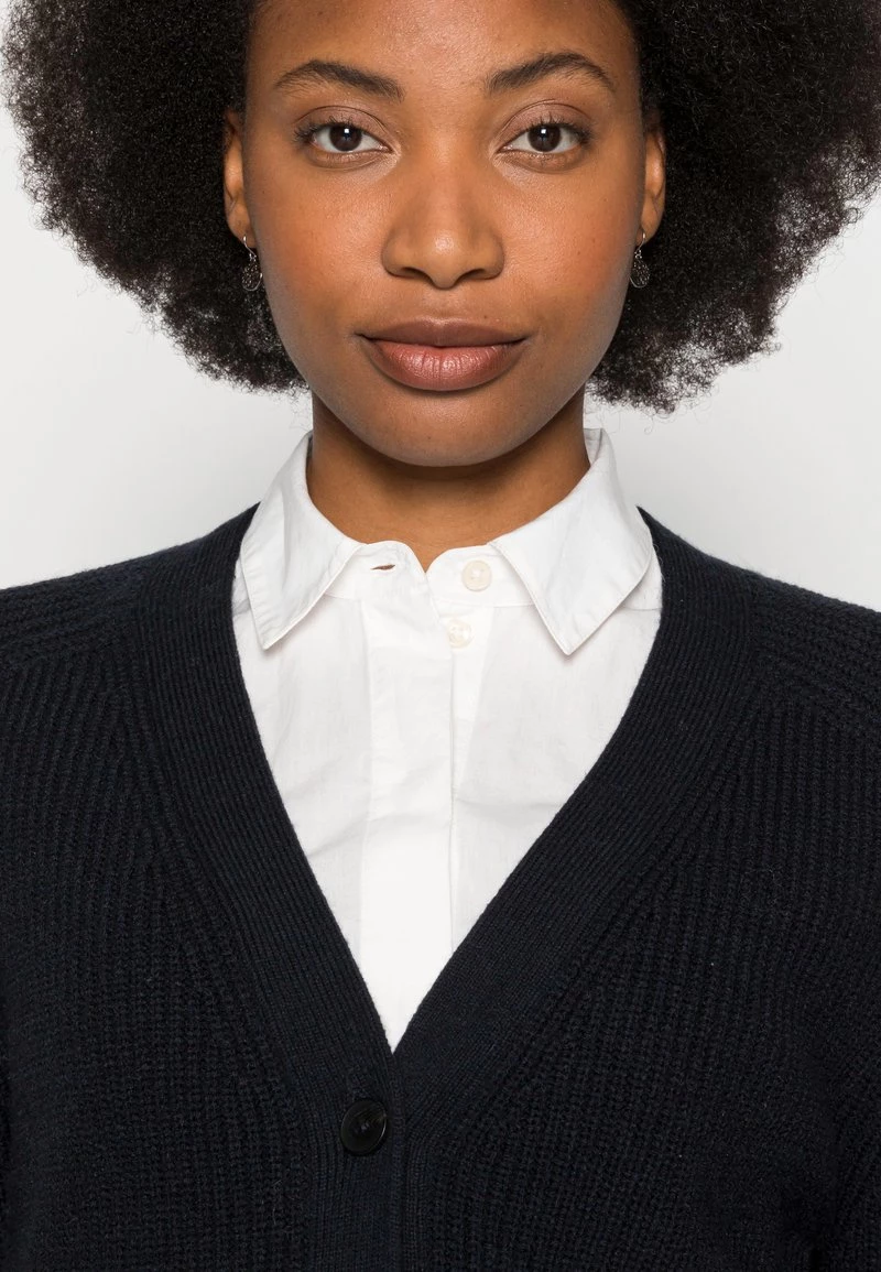 Opus Femme DANNO Gilet Forever Blue 7 Opus Femme DANNO Gilet Forever Blue – Image 5