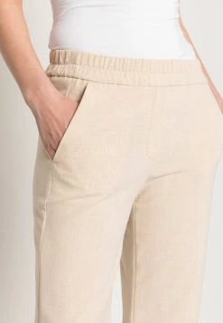 Opus Femme MAIKITO Pantalon Classique Light Almond -Opus Soldes Magasin 2876393f5c5d4df8a9b180e29e2c76fa