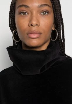 Opus GRETO Sweatshirt Black Femme -Opus Soldes Magasin 2fecaa0d2a034607aec650212dece738