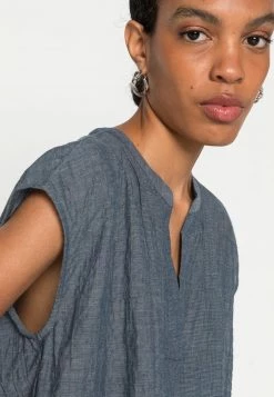 Opus Femme FELBE T Shirt Imprimé Blue Shadow 11 Opus Femme FELBE T Shirt Imprimé Blue Shadow -Opus Soldes Magasin 307354b66aaa45019fb009309f336865