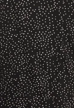 Opus Femme SANDRI T Shirt à Manches Longues Black -Opus Soldes Magasin 357cbc971a77477d88a6823ea7e58b52