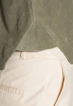 Opus Femme FORDA Chemisier Soft Moss 11 Opus Femme FORDA Chemisier Soft Moss -Opus Soldes Magasin 376f1df6c0674290bebf9923cf6683ab