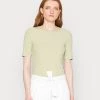 Opus Femme SONNI T Shirt Basique Summer Pear 2 Opus Femme SONNI T Shirt Basique Summer Pear -Opus Soldes Magasin 38515b3789294fdfa3bce273d594d0a3