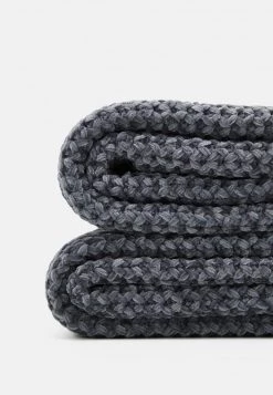 Opus AVELVI SCARF Écharpe Easy Grey Femme -Opus Soldes Magasin 3873ac5db8f24556854370f0a1e1d9ec