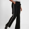 Opus MARLEEN Pantalon Classique Black Femme 2 Opus MARLEEN Pantalon Classique Black Femme -Opus Soldes Magasin 3c0605879980454f9f4339ced071982d