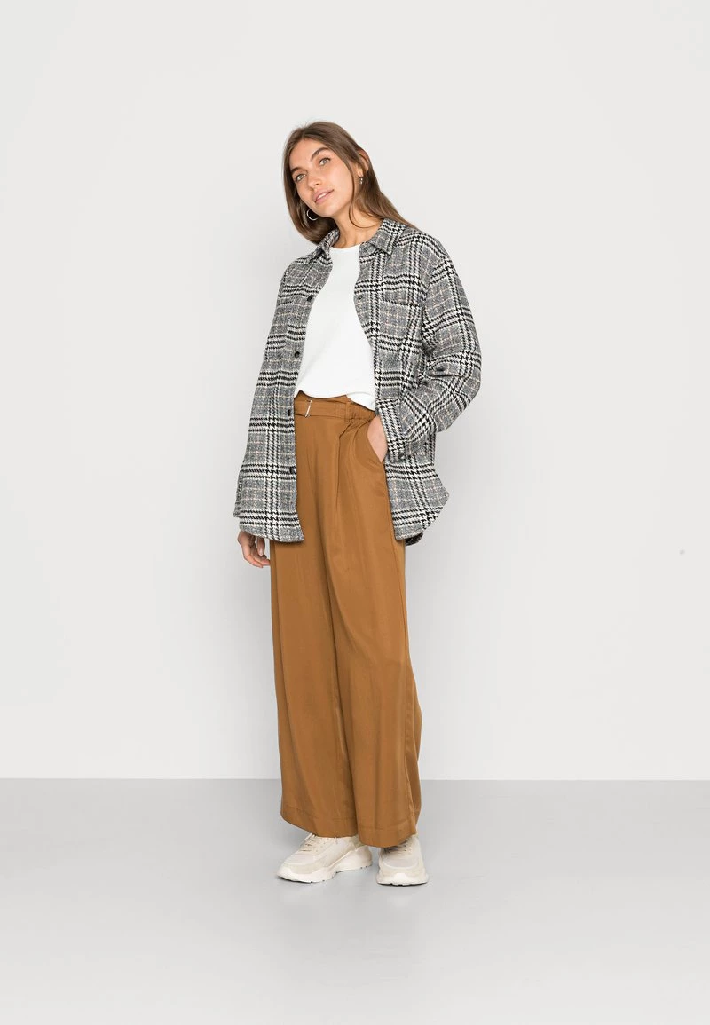 Opus GULIJANA T Shirt à Manches Longues Milk Femme 4 Opus GULIJANA T Shirt à Manches Longues Milk Femme â Image 2