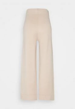 Opus MYSA Pantalon Classique Macadamia Femme -Opus Soldes Magasin 46b638df22c54bc3bbb34b875507d426