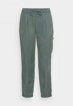 Opus Femme MADENA Pantalon Classique Caper 10 Opus Femme MADENA Pantalon Classique Caper -Opus Soldes Magasin 4c3b45c3f1d346c696825d0438388320