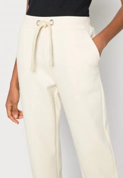 Opus Femme MALOA Pantalon De Survêtement Butter Cup 11 Opus Femme MALOA Pantalon De Survêtement Butter Cup -Opus Soldes Magasin 4fd0604813cb4ea7b761dbeb6378cf1d