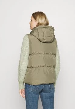 Opus Femme WISELA Veste Sans Manches Soft Moss -Opus Soldes Magasin 508a22c8af2846299ab001f70bb79eed