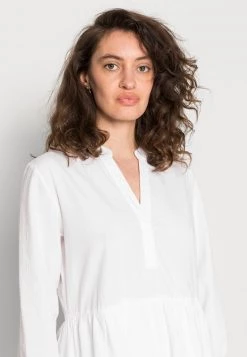 Opus WICCA Robe De Jour White Femme -Opus Soldes Magasin 5493e1163754408e9a11bfff1a86d510