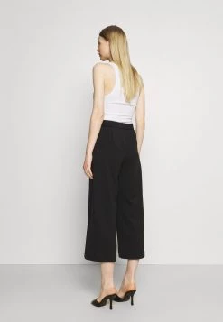 Opus Femme MAARJA Pantalon Classique Black -Opus Soldes Magasin 5d23e08c31664c498c2ee4420dc982d2