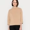 Opus Femme GADALIE T Shirt à Manches Longues Sweet Almond -Opus Soldes Magasin 5dcbe349bdc245c6bf5401329b5d79f7