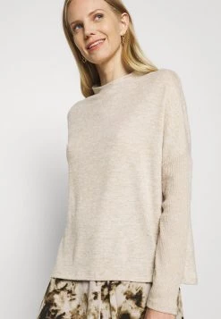 Opus SHAMINA Pullover Macadamia Femme 11 Opus SHAMINA Pullover Macadamia Femme -Opus Soldes Magasin 6184e5caad2a46f4875c41f3680bc3a4