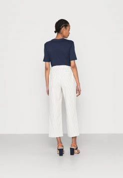 Opus Pantalon Classique Milk Femme -Opus Soldes Magasin 623b37097a244a3f971873db43d87122