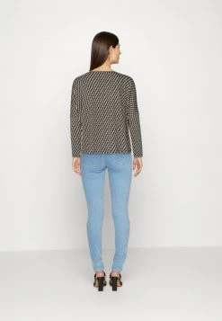 Opus SEOLINE PREPPY T Shirt à Manches Longues Sweet Almond Femme 9 Opus SEOLINE PREPPY T Shirt à Manches Longues Sweet Almond Femme -Opus Soldes Magasin 64c912ed78a2483bad29280acbc7e9bf