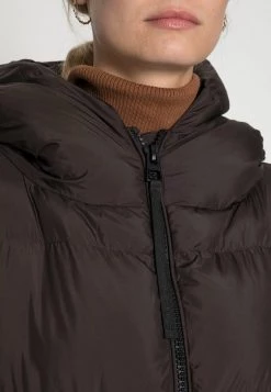 Opus HUBINA Veste D'hiver Truffle Femme -Opus Soldes Magasin 65d8ef77154041f599ef6a6ebc84fd02