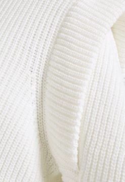 Opus PERZIVALLA Pullover Milk Femme 7 Opus PERZIVALLA Pullover Milk Femme -Opus Soldes Magasin 67bbd928dcd44615a9582e0f1c5a50dc