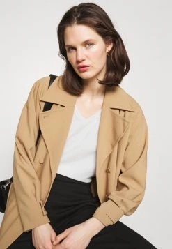 Opus Femme SUMINCHEN T Shirt Basique Milk 11 Opus Femme SUMINCHEN T Shirt Basique Milk -Opus Soldes Magasin 6865703a813d4d56a973f52ede582a9a