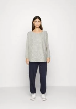 Opus Femme GUFINE T Shirt à Manches Longues Black -Opus Soldes Magasin 772b889198754b658f27ab24e4d1c4b3