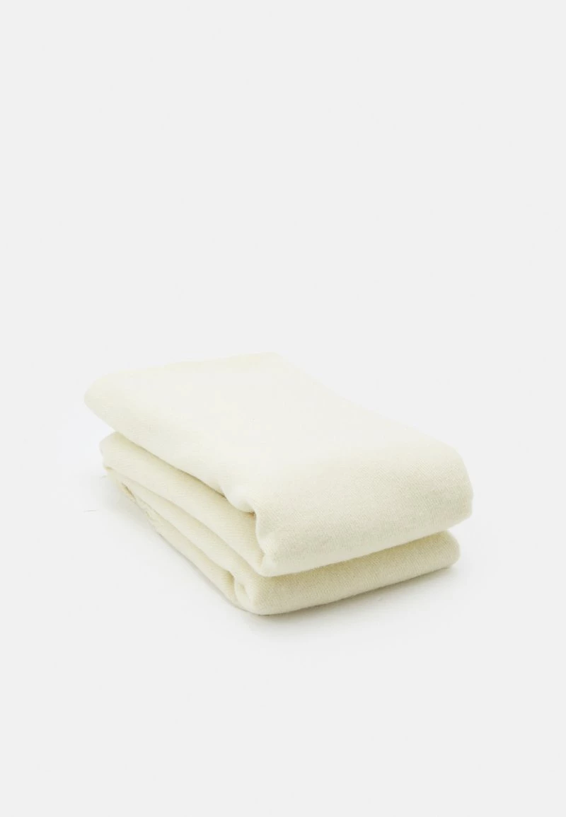 Opus Femme ANELL SCARF Écharpe Butter Cup 4 Opus Femme ANELL SCARF Écharpe Butter Cup – Image 2