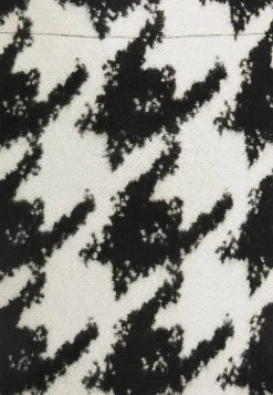 Opus RAVENNA CONTRAST Minijupe Black Femme 7 Opus RAVENNA CONTRAST Minijupe Black Femme -Opus Soldes Magasin 7b7b6fa2e5f245fdb1769c70596dfb23