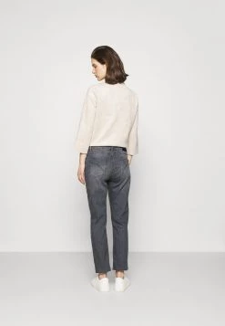 Opus LOUIS SOFT Jean Droit Soft Washed Grey Femme -Opus Soldes Magasin 811f5ec7f03c4a619524ba4ddfc34f66