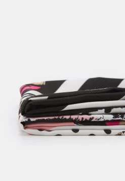 Opus Soldes Magasin -Opus Soldes Magasin 85a4066e46584f5883cb0ed24068a193