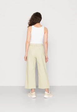 Opus MAREIKA STRUCTURED Pantalon Classique Summer Pear Femme 9 Opus MAREIKA STRUCTURED Pantalon Classique Summer Pear Femme -Opus Soldes Magasin 868a51fd39644f10b39b3a91f9e020b3