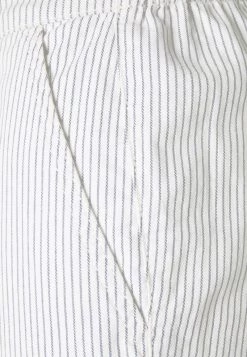 Opus Femme MIDANI WIDE STRIPE Pantalon Classique Milk 7 Opus Femme MIDANI WIDE STRIPE Pantalon Classique Milk -Opus Soldes Magasin 8ab6220f35a14333a0711e7c5a7f3d2b