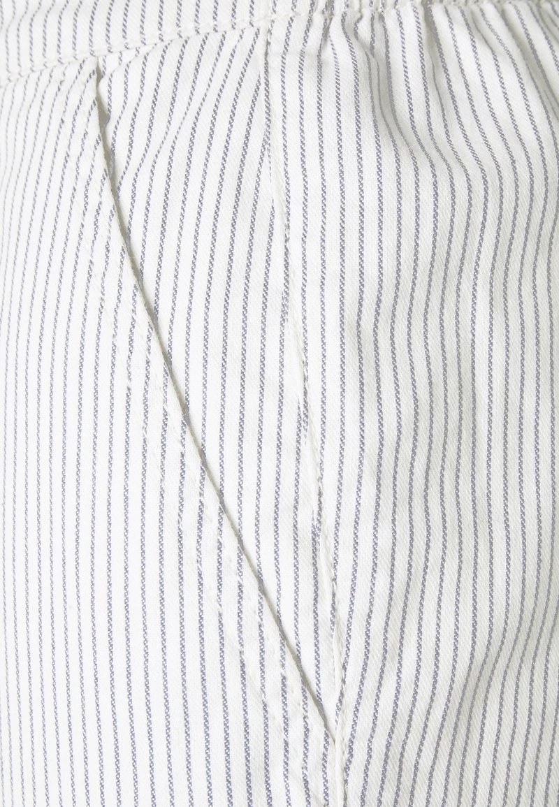 Opus Femme MIDANI WIDE STRIPE Pantalon Classique Milk 5 Opus Femme MIDANI WIDE STRIPE Pantalon Classique Milk – Image 3