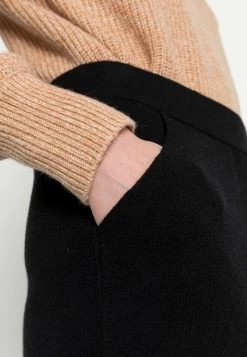 Opus MONAH Pantalon Classique Black Femme 11 Opus MONAH Pantalon Classique Black Femme -Opus Soldes Magasin 921708f615cb4872b6e6f05a6f590c98