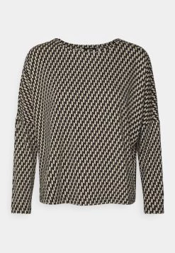 Opus SEOLINE PREPPY T Shirt à Manches Longues Sweet Almond Femme 10 Opus SEOLINE PREPPY T Shirt à Manches Longues Sweet Almond Femme -Opus Soldes Magasin 94e8dfd234664f5b9f7b18ed44b6e212