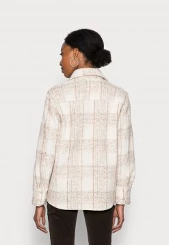 Opus Femme JONJA Veste Légère Soft Cream 9 Opus Femme JONJA Veste Légère Soft Cream -Opus Soldes Magasin 960a1816edec4bdaafda60c0b1fdab74