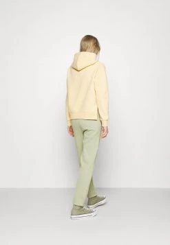 Opus Femme MALEA Pantalon De Survêtement Pistachio -Opus Soldes Magasin 97b40ee944954e8d98136fc8b623ef9d