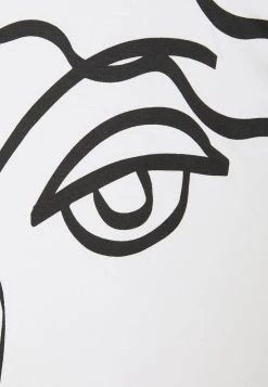 Opus Femme SICASO PRINT T Shirt à Manches Longues Milk 7 Opus Femme SICASO PRINT T Shirt à Manches Longues Milk -Opus Soldes Magasin 9b4ae9863498478098ee04744ba2ee01