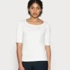 Opus Femme SANIKA T Shirt Basique Milk -Opus Soldes Magasin aa4bae0c4fe54903b0ad9249325a57c4