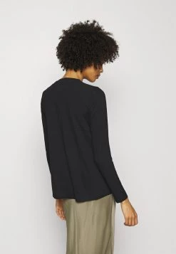 Opus Femme FOKI T Shirt à Manches Longues Black -Opus Soldes Magasin ae5c1f6f28b5474b9f669588d50f0c9f