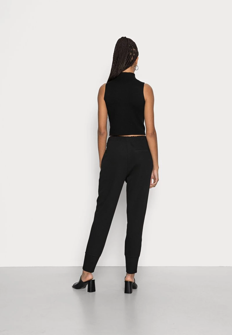 Opus Femme EDIGNA COZY Pantalon Classique Black 5 Opus Femme EDIGNA COZY Pantalon Classique Black – Image 3