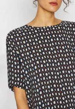 Opus FASPA T Shirt Imprimé Warm Wood Femme 13 Opus FASPA T Shirt Imprimé Warm Wood Femme -Opus Soldes Magasin b62ec80e401841beb9cd1e57db99d4bf