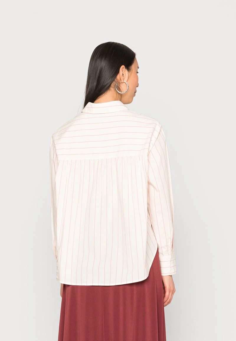 Opus Femme FERALE Chemisier Natural Glaze 5 Opus Femme FERALE Chemisier Natural Glaze – Image 3