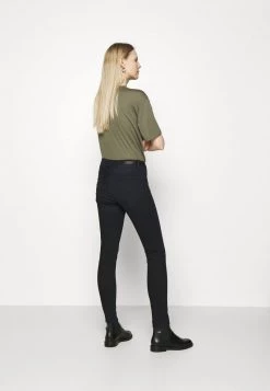 Opus Femme ELMA Jean Slim Blueblack -Opus Soldes Magasin bc1be084efd54bd4af2a57ed44fecd54