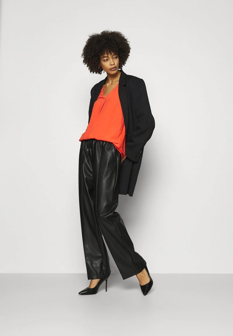 Opus FASINA T Shirt à Manches Longues Fresh Coral Femme 4 Opus FASINA T Shirt à Manches Longues Fresh Coral Femme – Image 2