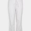 Opus Femme MIDANI WIDE STRIPE Pantalon Classique Milk 2 Opus Femme MIDANI WIDE STRIPE Pantalon Classique Milk -Opus Soldes Magasin c12fcd2c13144d91900a7670091e9963